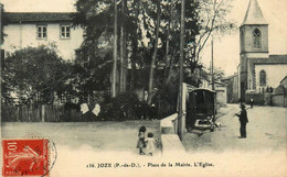 Joze * Place De La Mairie Et église Du Village * Roulotte - Autres & Non Classés