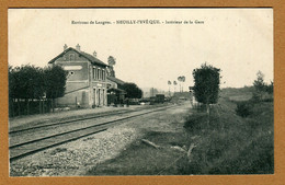 NEUILLY-L'EVEQUE (52) :  " INTERIEUR DE LA GARE " - Neuilly L'Eveque