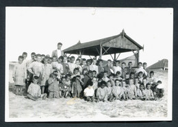 Fotografia Antiga Grupo De Crianças Portuguesas Na Praia. Old Photo PORTUGAL - Antiche (ante 1900)