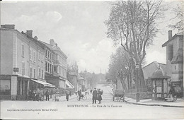 MONTBRISON - La Rue De La Caserne - Montbrison