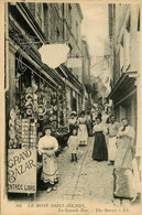 Le Mont St Michel * La Grande Rue * Magasin Commerce AU GRAND BAZAR - Le Mont Saint Michel