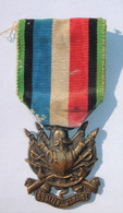 Médaille Vétérans De 1870 Oublier Jamais - Ruban Mauvais état - Médaille Bon état. - Other & Unclassified