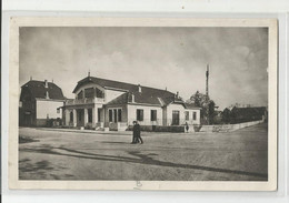 38 Isère St Saint Marcellin Le Gymnase Et Les Bains Douches Ed Veyret Photo Faure , 1951 - Saint-Marcellin