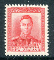 New Zealand 1938-44 King George VI Definitives - 1½d Scarlet HM (SG 608) - Nuevos