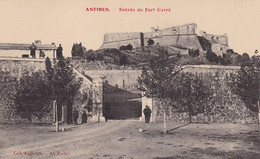 ANTIBES - Entrée Du Fort Carré - Antibes - Les Remparts
