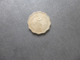 Pakistan Coin Year  1968 10 Paisa As Per Scan - Pakistán