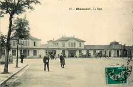 Chaumont * La Place De La Gare * Ligne Chemin De Fer - Chaumont