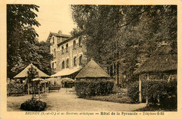 Brunoy * Hôtel De La Pyramide * Le Jardin - Brunoy