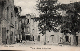 13 / TRETS / PLACE DE LA MAIRIE / PLAN RARE /  ETAT NEUF - Trets