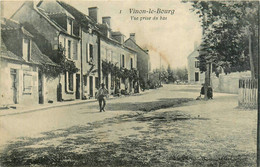 Vinon Le Bourg * Rue Et Vue Prise Du Bas Du Village * Villageois - Autres & Non Classés