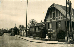 Crosne * Crosnes * Le Chemin De Villeneuve Et épicerie Buvette COLIN - Crosnes (Crosne)