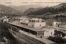 La Bourboule * La Gare Et La Vallée Du Mont Dore * Ligne Chemin De Fer Puy De Dôme * Train Locomotive - La Bourboule