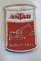 UU267 Pin's Carburant Oïl Huile ANTAR Lubrifiants TRACTEUR PELLETEUSE Achat Immédiat - Carburants