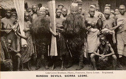 Sierra Leone - Bundoo Devils - Nu Nude Seins Nus - Groupe Ethnic Ethno - Tribu Sorcier Gourou - Sierra Leone