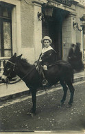 Le Mont Dore * Carte Photo * Enfant Dos âne Devant Hôtel De Paris ? - Le Mont Dore