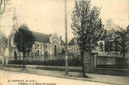 Vigneux * Vue Sur L'église Et La Salle Paroissiale - Vigneux Sur Seine