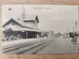 JODOIGNE  -  La Gare   (intérieur De Gare Animé) - Jodoigne