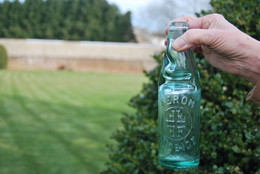 BRASSERIE, LIMONADIER. FERON HODEIGE, REMICOURT ( WAREMME). ANCIENNE BOUTEILLE A SODA - Remicourt