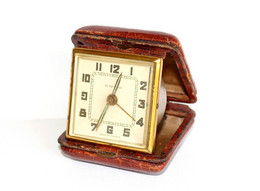 RARE ANCIEN REVEIL DE VOYAGE - BAYARD - EN CUIR - MADE IN FRANCE - FONCTIONNE!          (1402.20) - Alarm Clocks