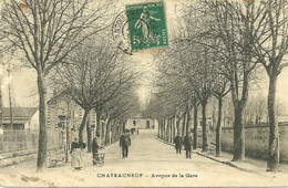 CPA 16 CHATEAUNEUF / AVENUE DE LA GARE - Chateauneuf Sur Charente