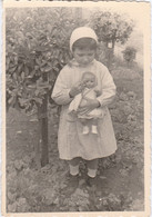 13752.  Fotografia Vintage Bambina Con La Bambola Aa '50 Italia - 10x7 - Persone Anonimi
