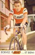 CARTE CYCLISME JACQUES ANQUETIL SIGNEE TEAM BIC 1969 - Ciclismo