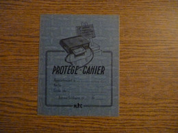 Protège-Cahier "Un Elève Soigneux Protège Son Cahier" - Fond Bleu - Textes & Illustrations Noires- 15,5 X 19,8 Cm Env. - Protège-cahiers