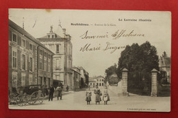 27880 CPA  NEUFCHATEAU : Avenue De La Gare !! Animée , Charette ! Précurseur 1904 !! ACHAT DIRECT !! - Neufchateau