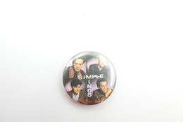 Delcampe - Vintage BUTTON: SIMPLE MINDS *** - 1 INCH - Speld - Epingle - Badge - Pinback - RaRe - ORIGINAL 1980's - Non Classés