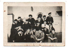 28632 Photo - Bateau Cuirassé  Le Jean Bart  -  Kerlau - Fev 1950 -équipage Marin Groupe - Barche