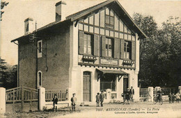 Arengosse * Façade De La Poste * Ptt * Villageois - Autres & Non Classés