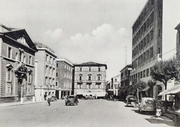 Cartolina - Pesaro - Piazza Lazzarini - 1958 - Pesaro