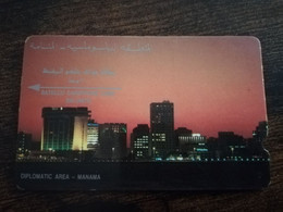 BAHRAIN   GPT CARD  200 UNITS/ DIPLOMATIC AREA MANAMA     /  EARLY  ISSUE BHN12   / 1BAHH  DEEP  NOTCH    **9127** - Bahrain
