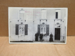 VITRIVAL (Belgique) Carte Photo Façade D'une Habitation Animation - Altri & Non Classificati