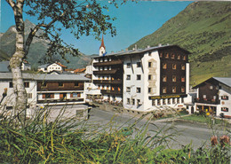 A9589) GALTÜR Gegen Die Ballunspitze - Tirol - Hotel FLUCHTHORN U. Kirchturm Dahinter - Galtür