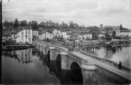 Cofolens * Carte Photo * Le Vieux Pont , Rive Gauche De La Seine - Confolens