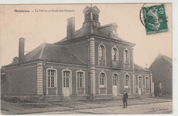 Dt 80 MOISLAINS - La Mairie Et L'Ecole Des Garçons - Otros Municipios