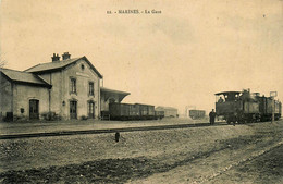 Marines * Vue Sur La Gare Du Village * Ligne Chemin De Fer * Train Locomotive - Marines