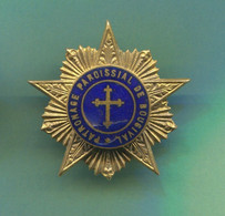 France - Patronage Paroissial De Bougival Paris, Button Hole Old Pin Badge, Enamel - Administrations