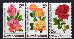 New Zealand 1971 Rose Convention Flowers Set Of 3, MNH, SG 967/9 (A) - Neufs