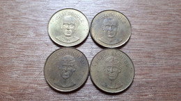 ALLEMAGNE FOOTBALL 1969 LOT DE 4 JETONS-MEDAILLES SHELL TRAUM-ELF 2 X WILLI SCHULZ ET 2 X KLAUS FICHTEL +/- 21GR - Firma's