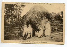 OUROUNDI  Visite Chez Indigènes Baroundi Maison De Paille 1930    / D01 2015 - Ruanda- Urundi