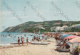 CARTOLINA  GABICCE MARE,PESARO,MARCHE,LA SPIAGGIA E IL COLLE,LUNGOMARE,BAGNI,VACANZA,MARE,SOLE,VIAGGIATA 1961 - Pesaro