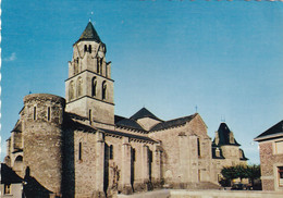 19, Uzerche, L'Eglise Saint Pierre - Uzerche