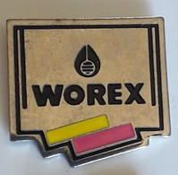 UU314 Pin's Carburant Huile Oïl WOREX Groupe Esso Le Logo  Achat Immédiat - Carburants