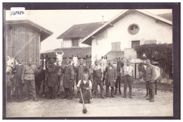 DISTRICT D'AUBONNE - ST OYENS - MILITAIRES DEVANT UNE FERME - CARTE NON CIRCULEE - TB - Aubonne