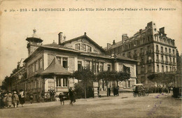 La Bourboule * Place De L'hôtel De Ville * Hôtel Majestic Palace Et Source Fenestre - La Bourboule