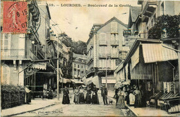 Lourdes * Le Boulevard De La Grotte * Grand Hôtel * Commerces Magasins - Lourdes