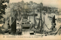 Douarnenez * Le Grand Port Au Retour Des Barques * Bateaux Pêche - Douarnenez