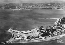 06-CANNES- VUE AÉRIENNE DE LA VILLE DEPUIS LE PALM BEACH - Cannes